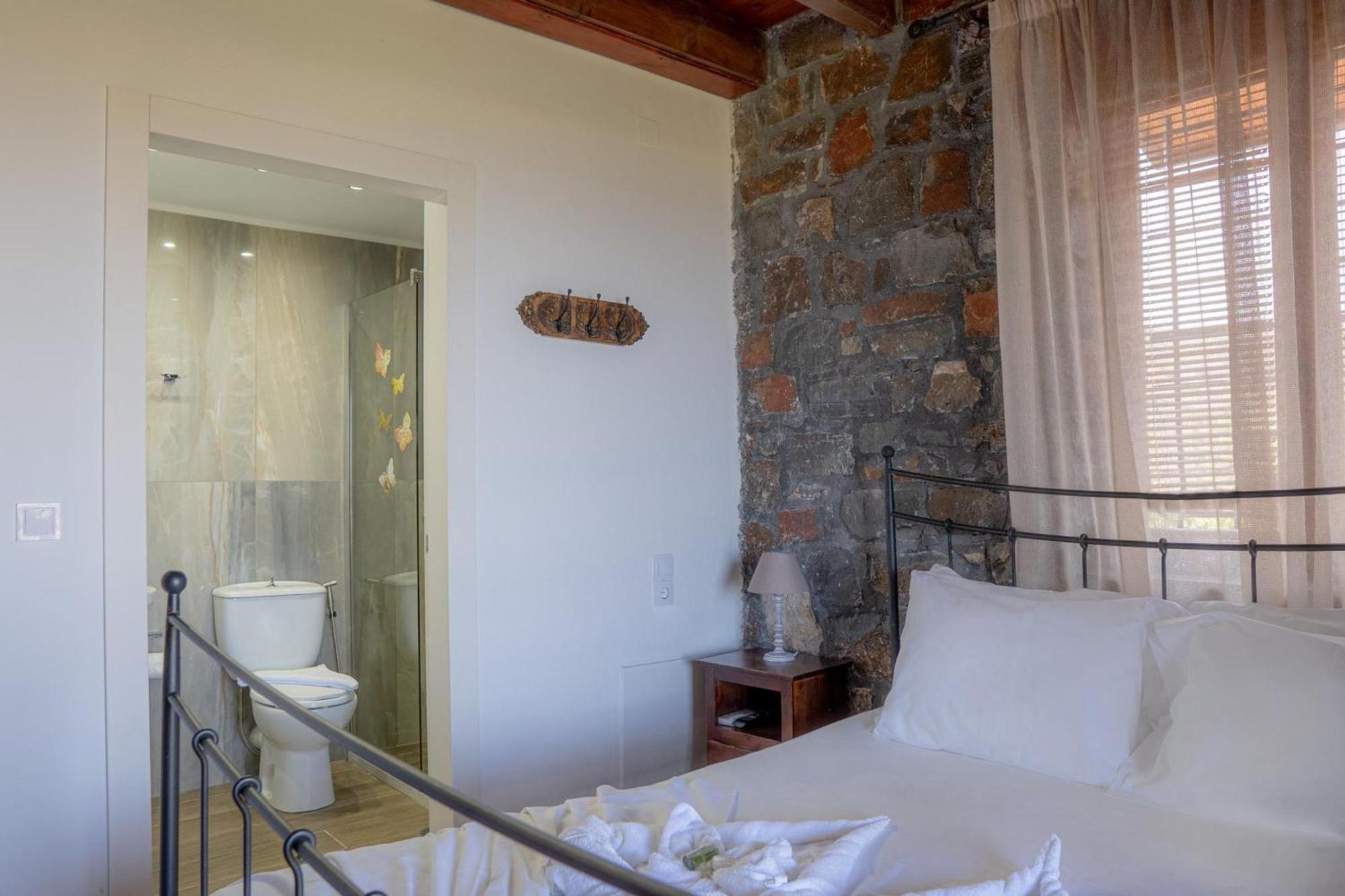 Iris Stone Built Villa Μίλατος Εξωτερικό φωτογραφία