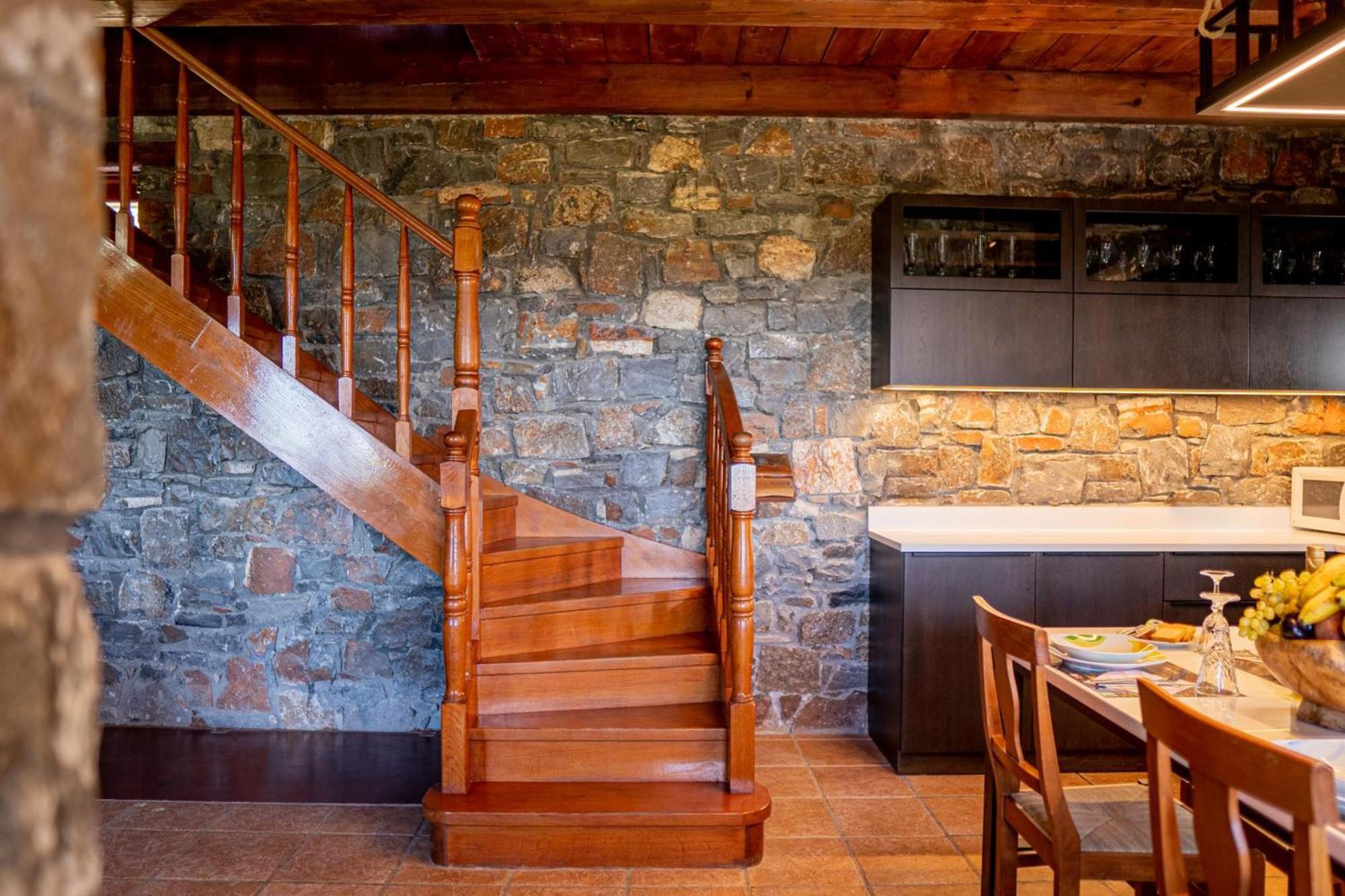 Iris Stone Built Villa Μίλατος Εξωτερικό φωτογραφία