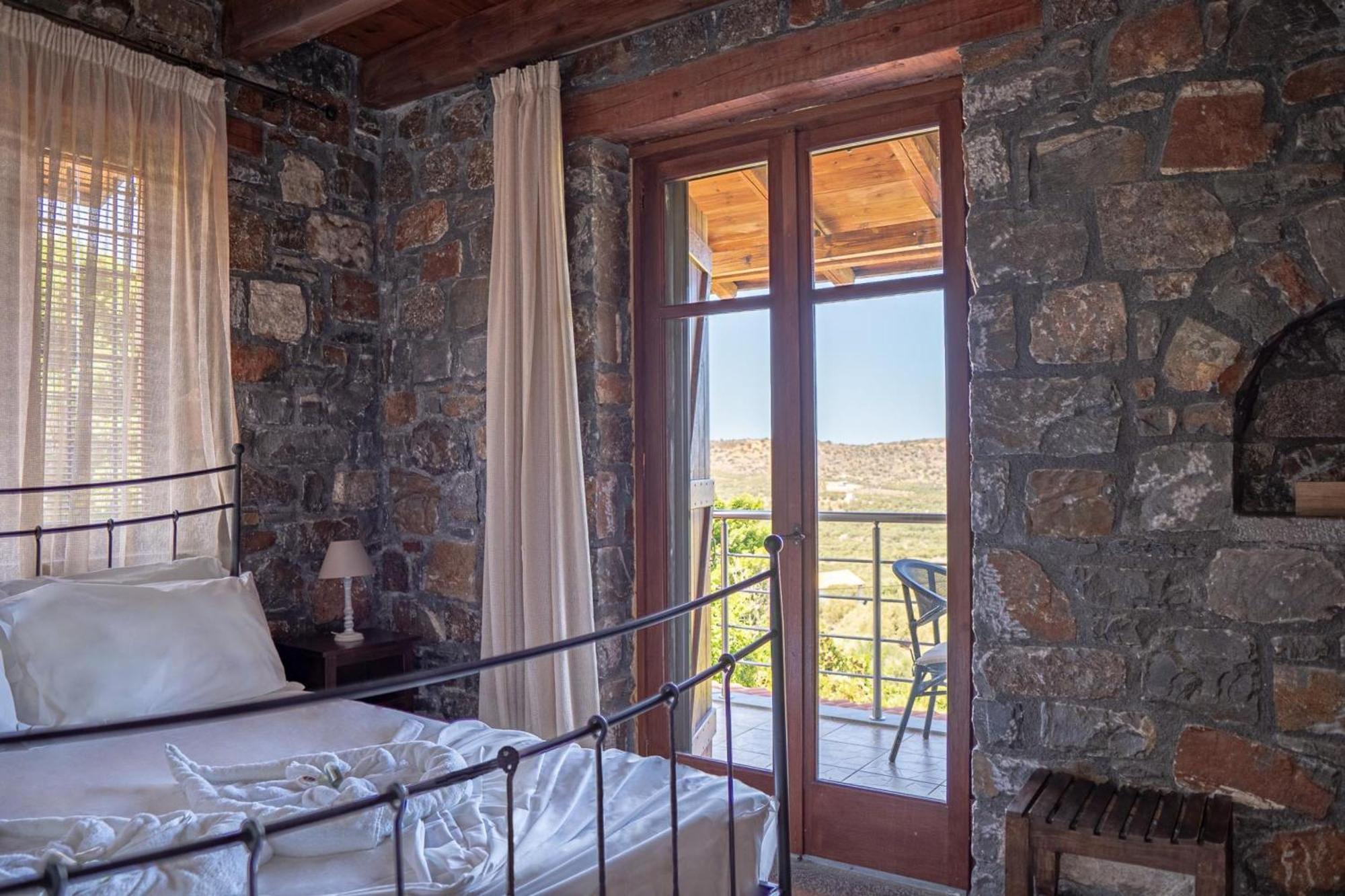 Iris Stone Built Villa Μίλατος Εξωτερικό φωτογραφία
