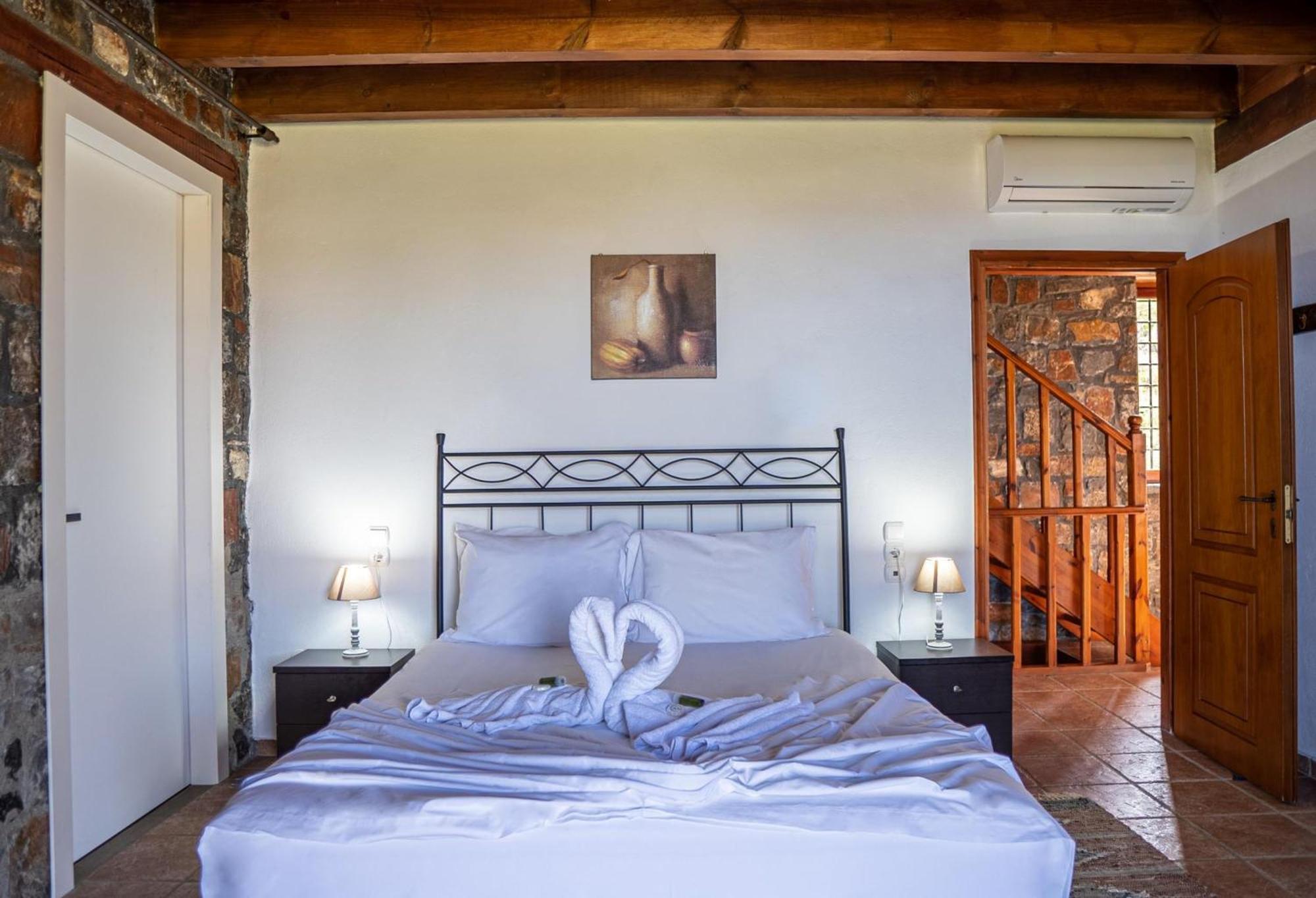 Iris Stone Built Villa Μίλατος Εξωτερικό φωτογραφία